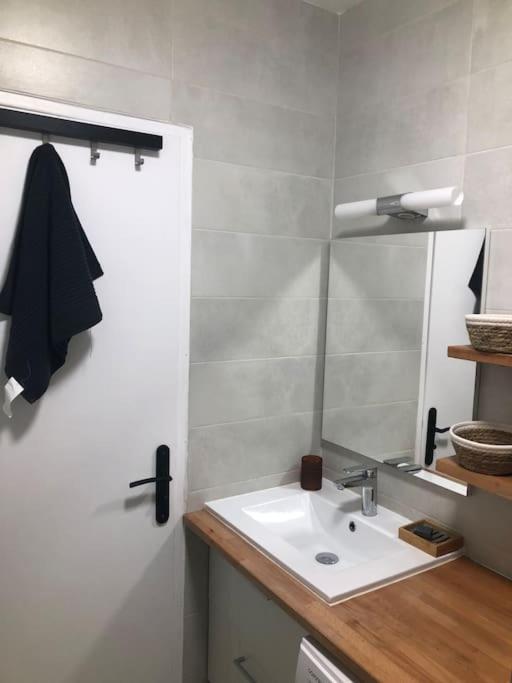 Appartement Vue Mer Au Lavandou Le Lavandou Kültér fotó